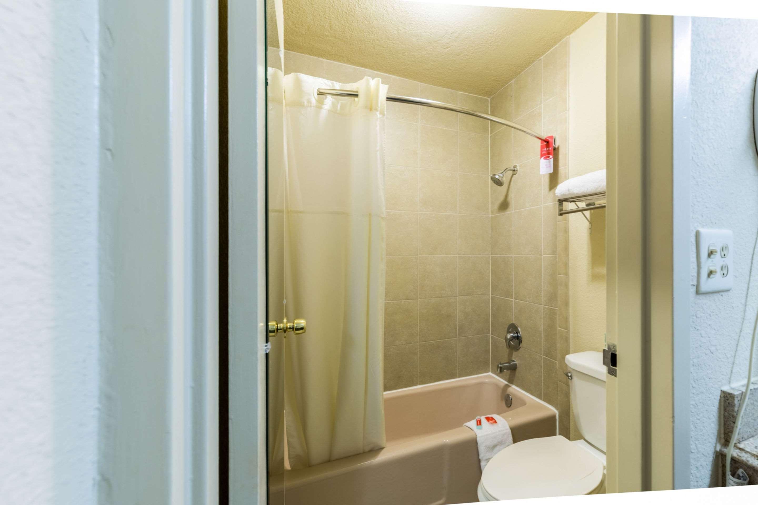 Econo Lodge בייטאון מראה חיצוני תמונה