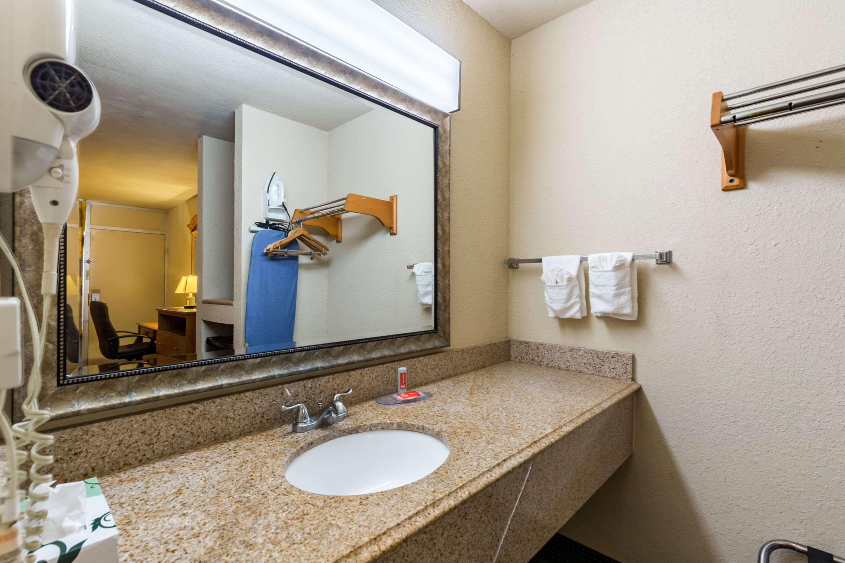 Econo Lodge בייטאון מראה חיצוני תמונה