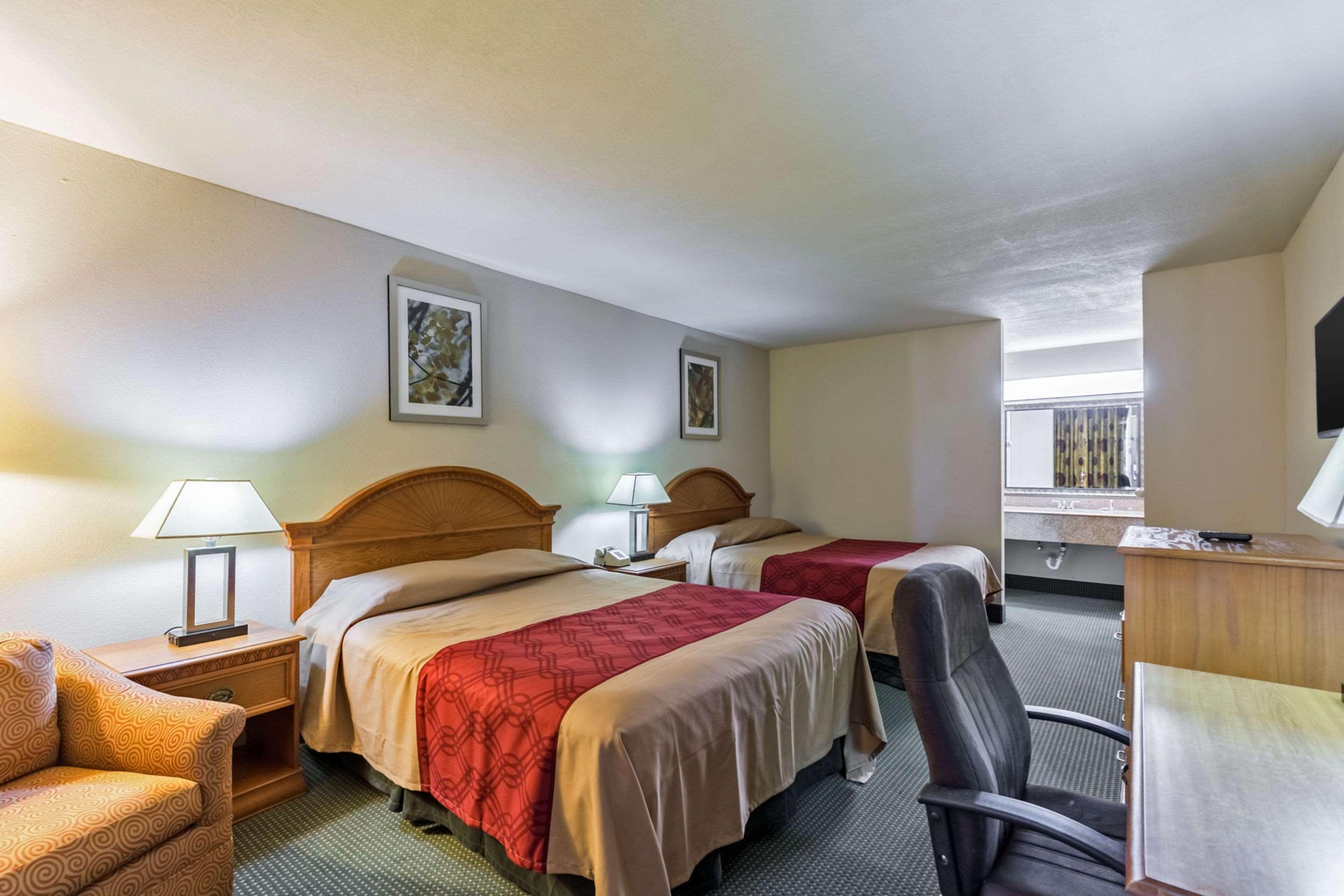 Econo Lodge בייטאון מראה חיצוני תמונה