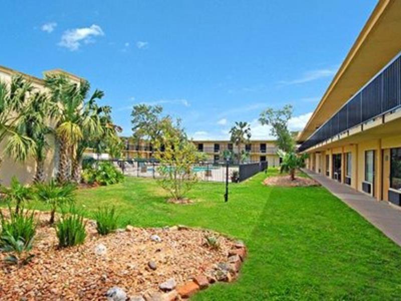 Econo Lodge בייטאון מראה חיצוני תמונה